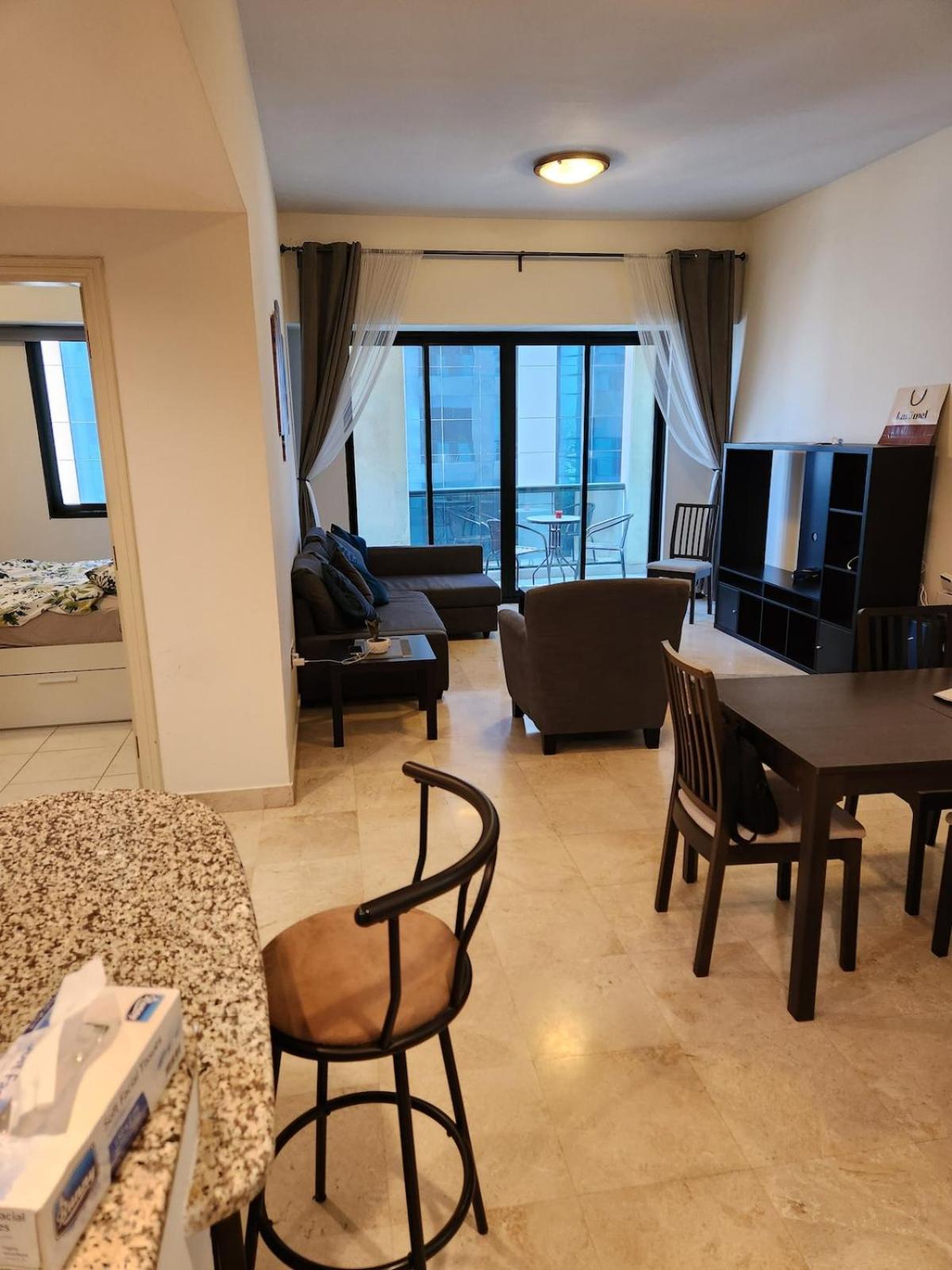 Apartment A Stylish Experience At Heart *