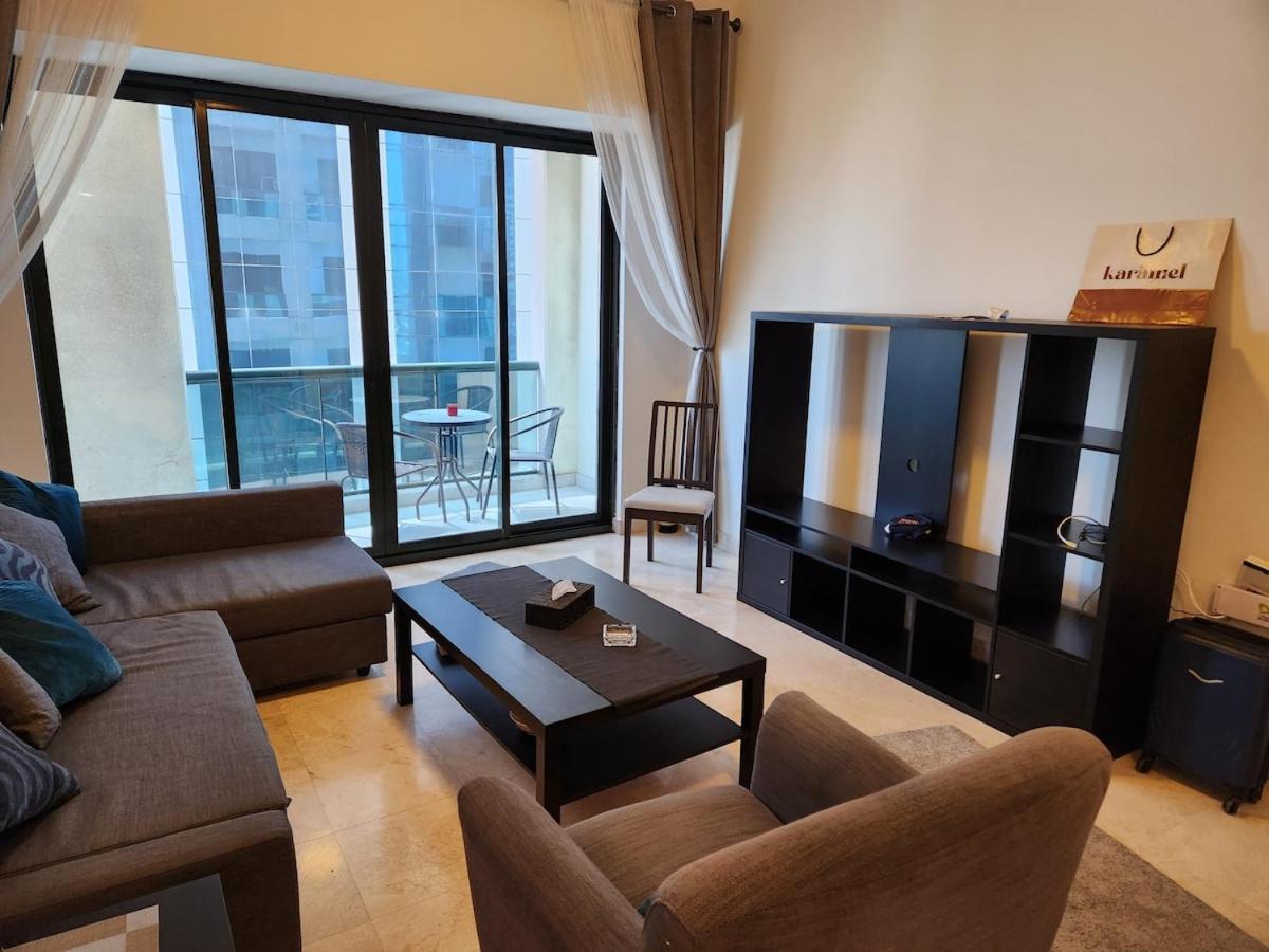 Apartment A Stylish Experience At Heart *